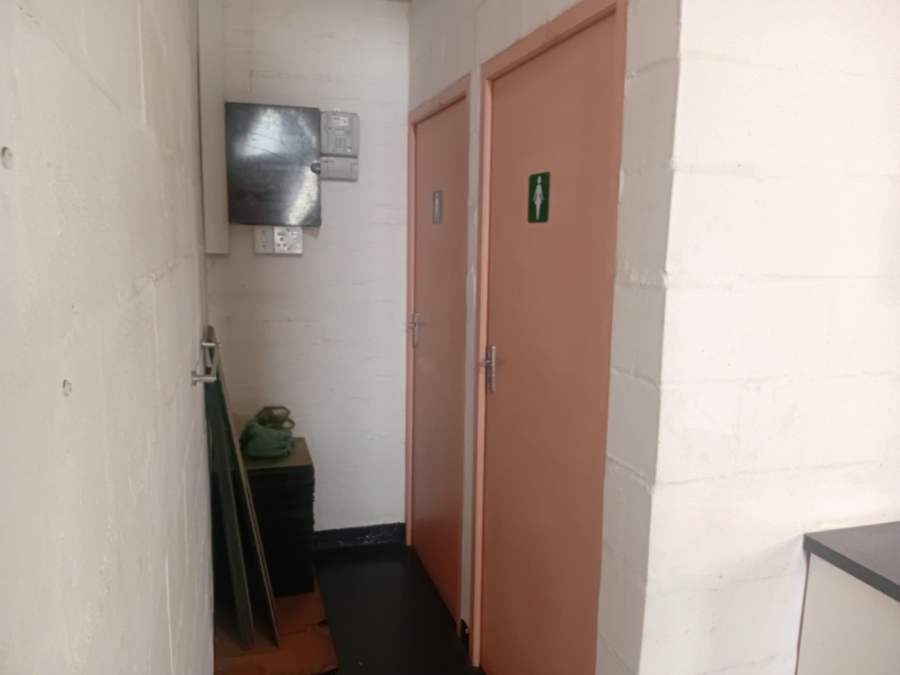 To Let Commercial Property for Rent in George Park Western Cape